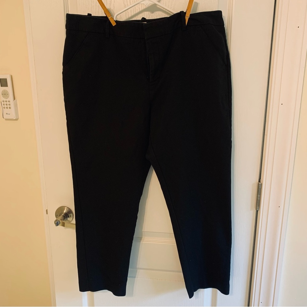 Merona Woman’s Straight Leg Pants Size 16 Black Classic Stretch